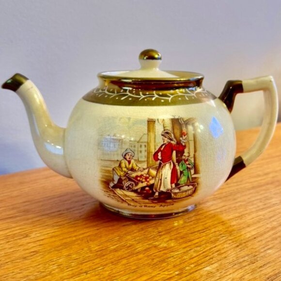 Vintage 1960s Arthur Wood Old Chelsea Scenes Teapot - Picture 1 of 10